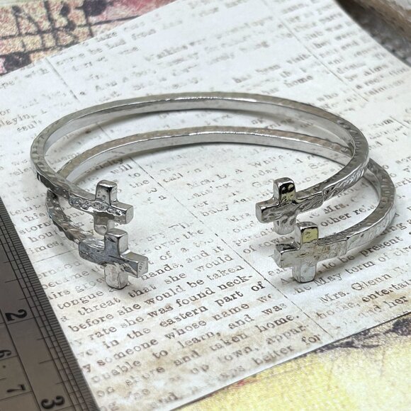 Set Bundle 2 Southwestern Silver Hammered Cross Cuff Bangle Bracelets - Picture 11 of 14